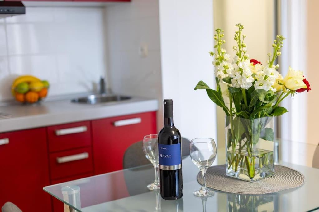 Bella Vista - Cozy Apartments With Easy Check-In And Free Parking Split Kültér fotó