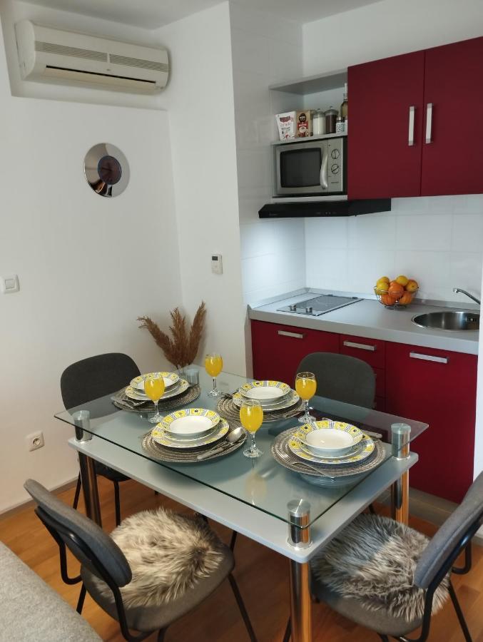 Bella Vista - Cozy Apartments With Easy Check-In And Free Parking Split Kültér fotó