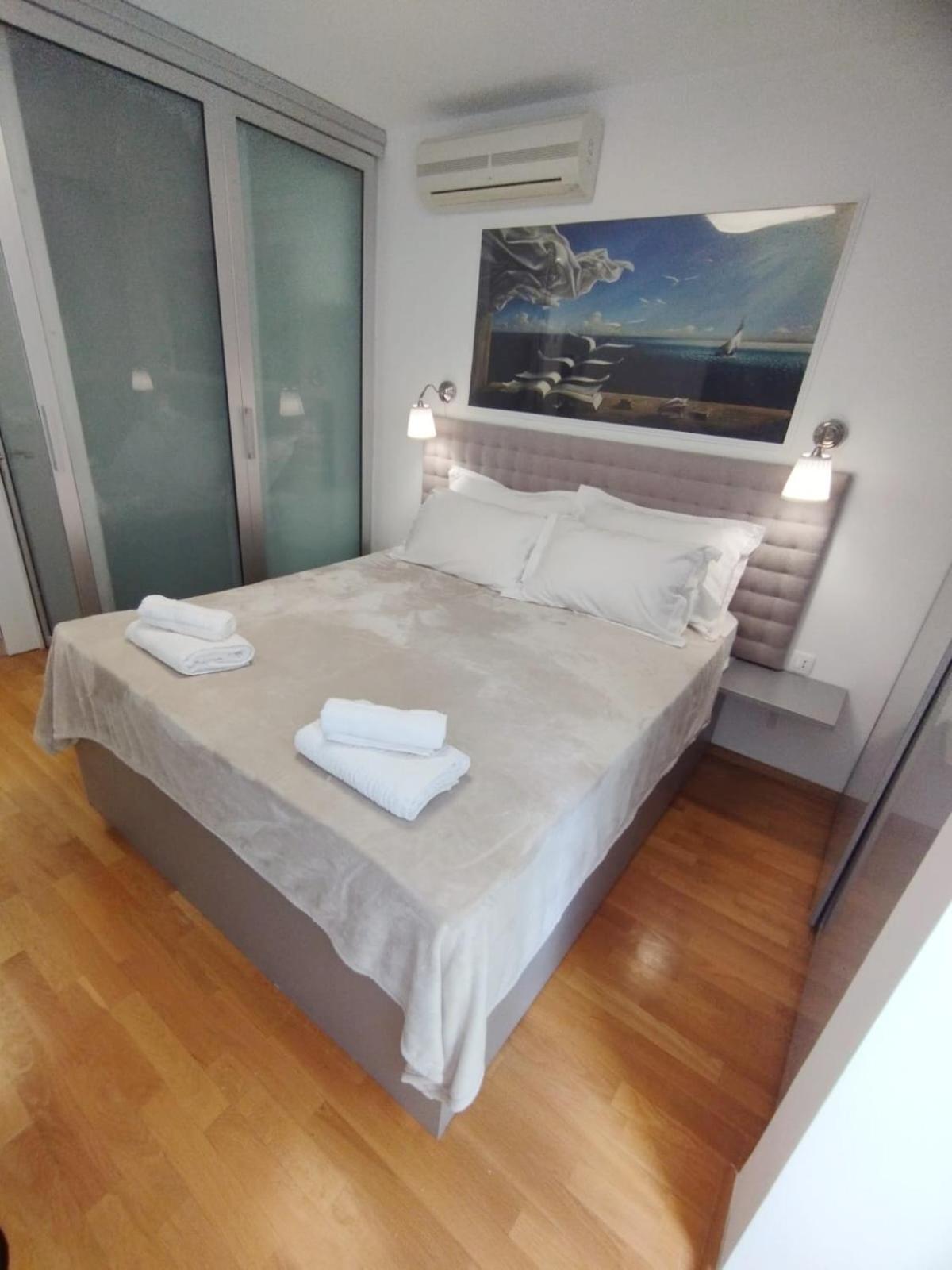 Bella Vista - Cozy Apartments With Easy Check-In And Free Parking Split Kültér fotó